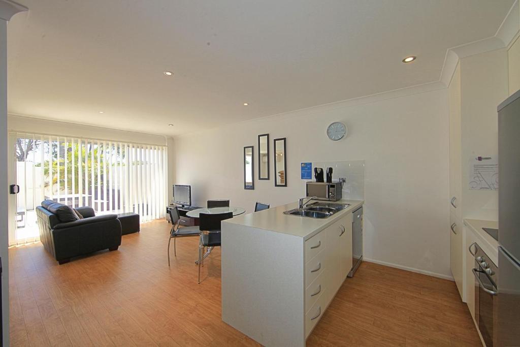 Alexandra Apartments Bundaberg Exterior photo