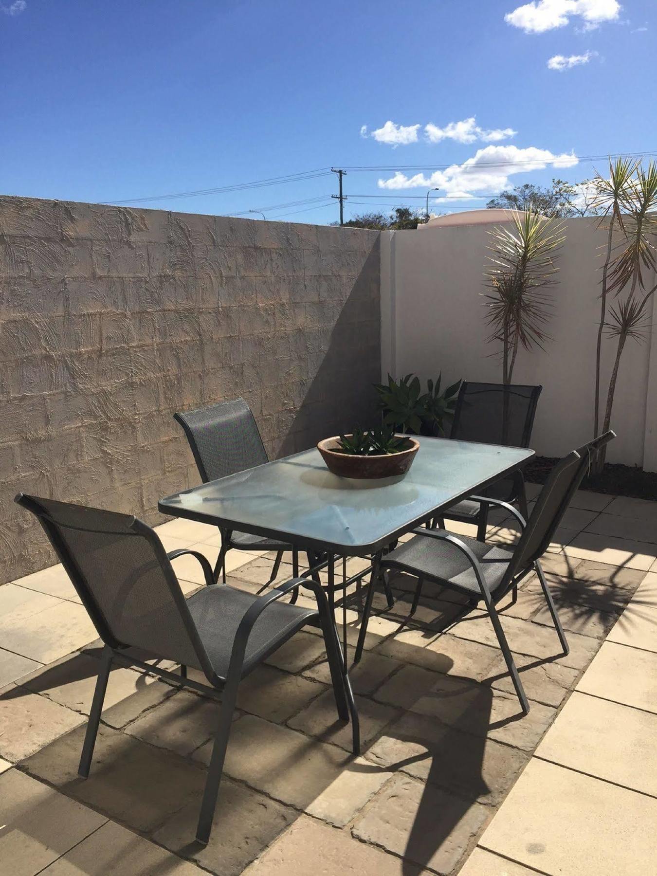 Alexandra Apartments Bundaberg Exterior photo